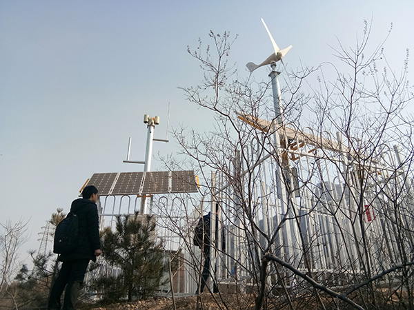 M2信號塔風光互補監控