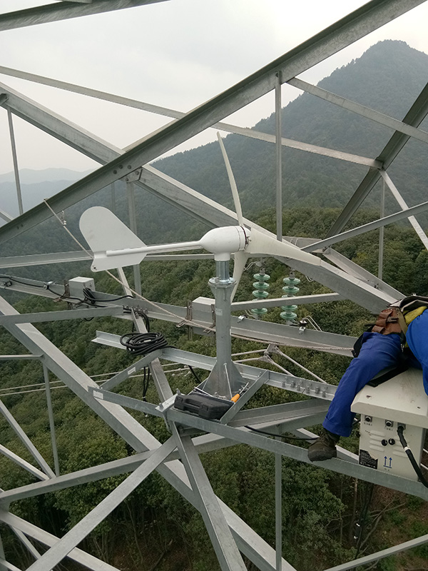 M風光互補監控鐵塔