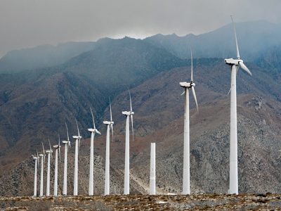 大型風力發電機的高度有多少米？